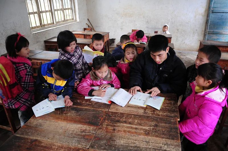 学习小组：【基层说】教师平均工资不低于当地公务员，别忘了还有这群人 |2020-07-07-汉风1918-汉唐归来-惟有中华